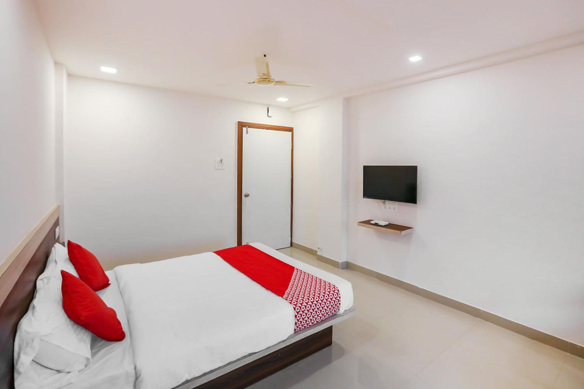 Hotel O Pingara Executive Phursungi Exterior photo